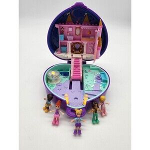 Polly Pocket Keepsake Collection Starlight Castle Compact  Lights Up 5 dolls